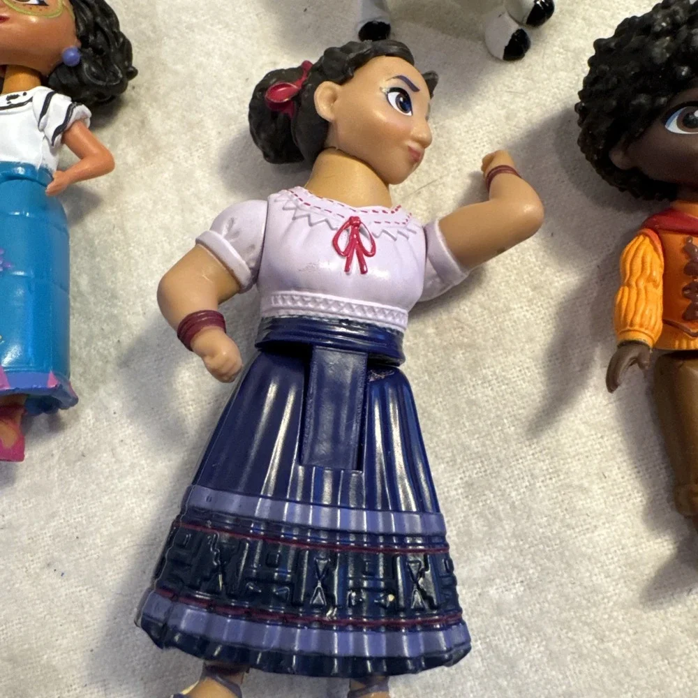 Disney Lot 13 Plastic‎ Figures Cake Toppers Princess Encanto Puppy Dog Pals Pets